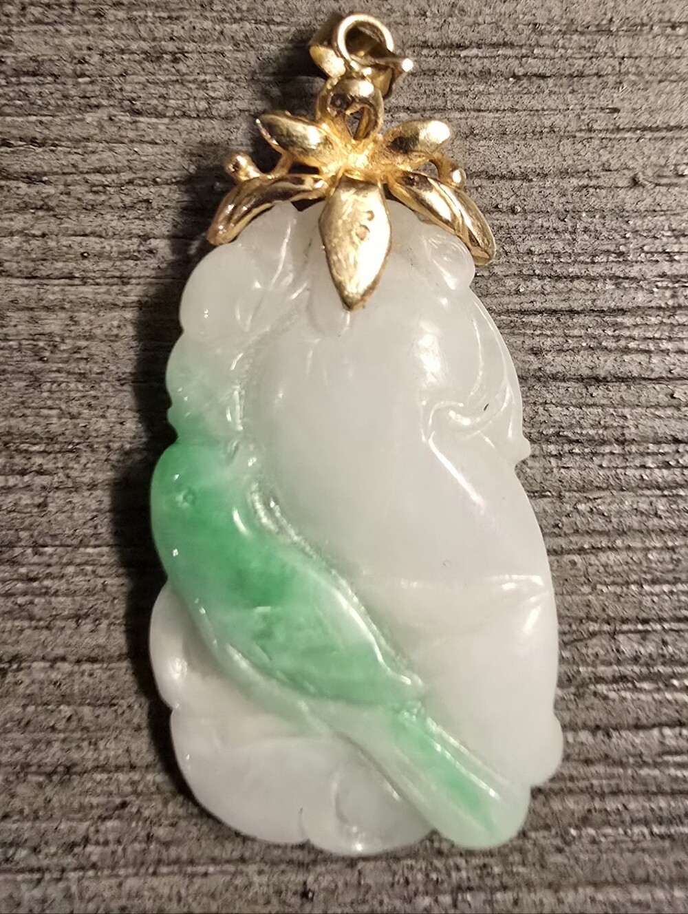 14k 585  White And Green Jade Bird Pendant Vintage